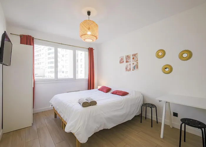 Le Diable Bleu 3 Bedrooms Climatisation 8 Couchages Daire Grenoble