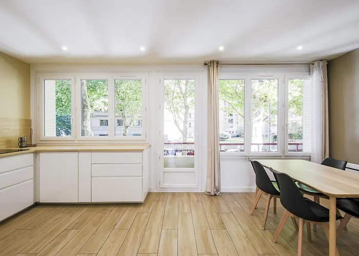 Le Diable Bleu 3 Bedrooms Climatisation 8 Couchages Grenoble