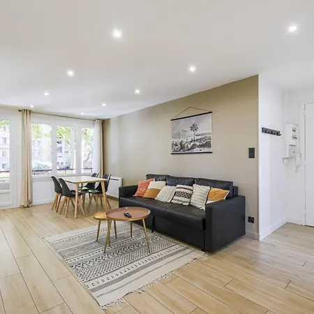 Le Diable Bleu 3 Bedrooms 8 Couchages Apartamento *